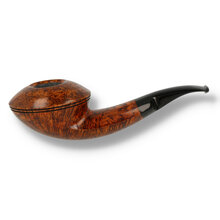 Wilson Wang Freehand Birds Eye 102 artisan briar pipe with polished bird's eye grain and black acrylic stem.