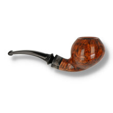 Side profile of Nørding Freehand Extra No.12 showcasing birdseye grain and decorative metal mount.