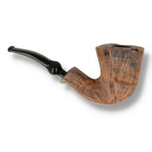 Reverse profile of the Erik Nording Signature Black Grain 196 highlighting the flowing grain, organic freehand shaping and plateau crown.